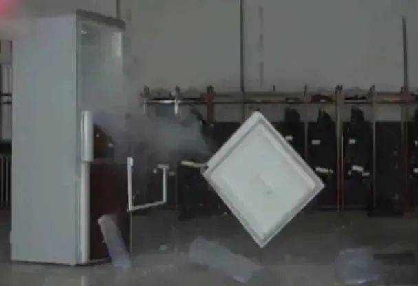 突然爆炸!这个常见保鲜品暗藏危险!