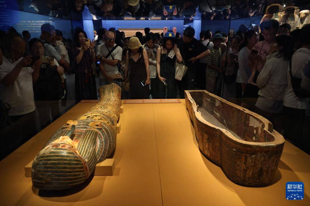 上海博物馆“金字塔之巅:古埃及文明大展”落幕