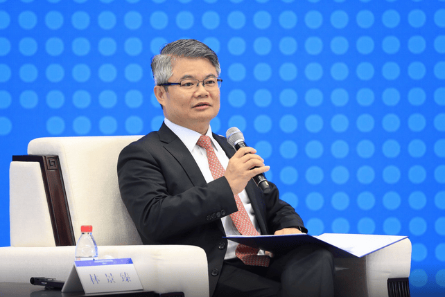 60岁“金融虎”被查!临退休时提前辞职